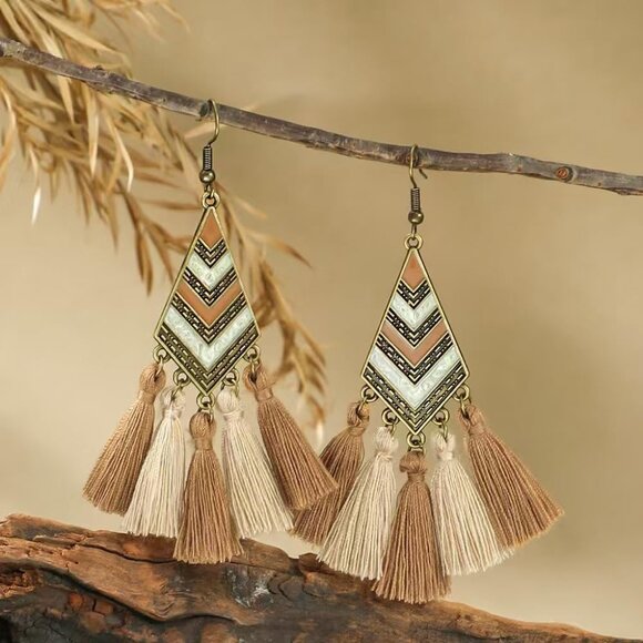 Brown Tassels Geometric Shape Dangle Statement Vintage Dainty Earring for Women - Picture 5 of 9